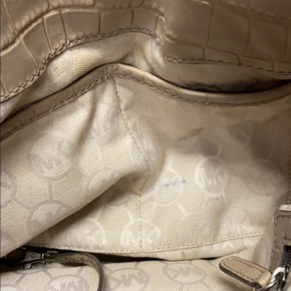 Michael Kors Crocodile Embossed Hamilton Bag P10 - Picture 9 of 9